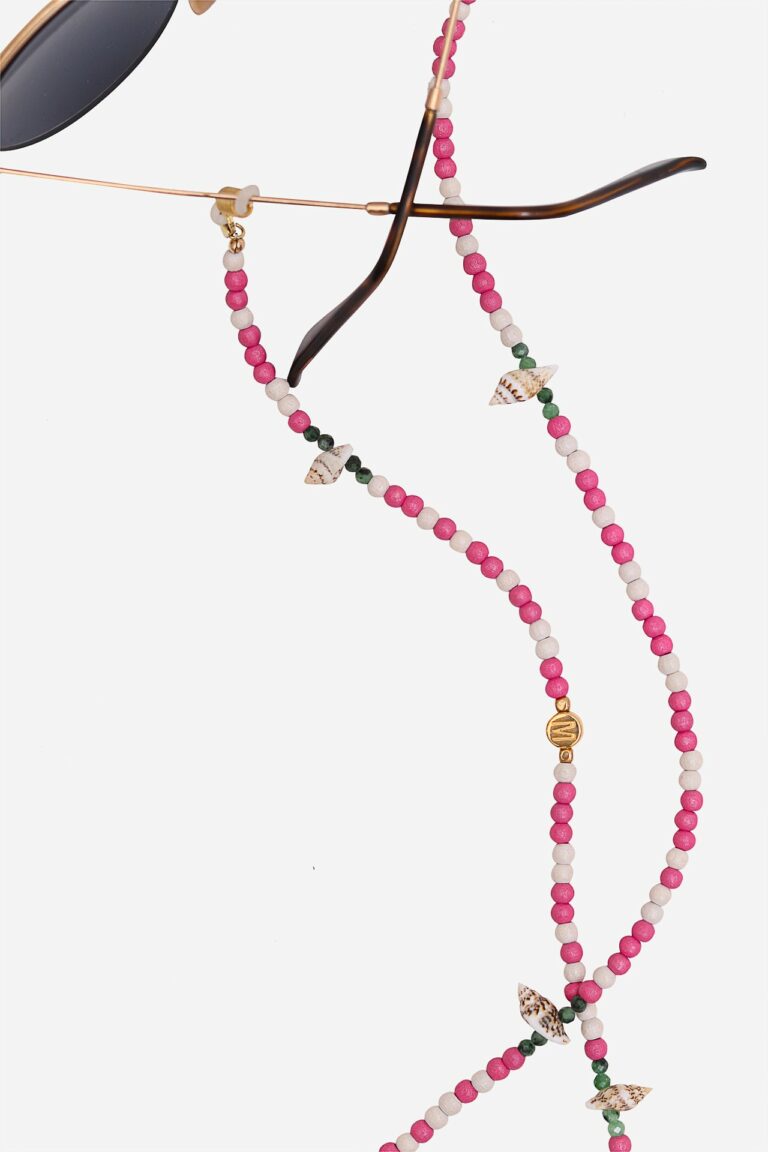 Chain of fancy glasses