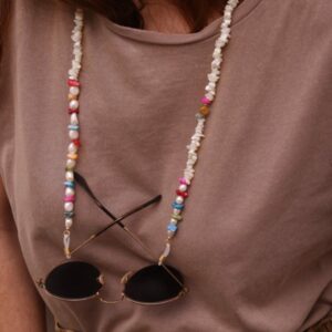 Chain of freshwater pearl glasses