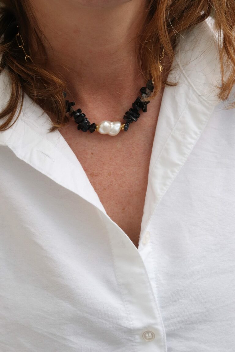 Fancy black agate necklace