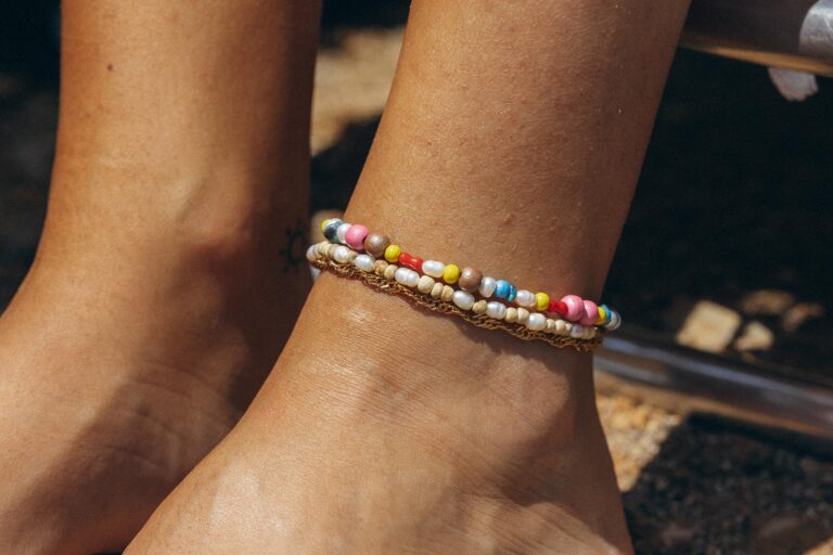 Ankle chain with coloured beads