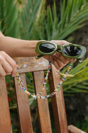 Eyeglass chain of fine multicolored pearls
