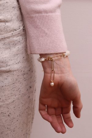 Shell bead bracelet