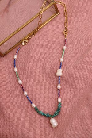 Fancy multicolored necklace